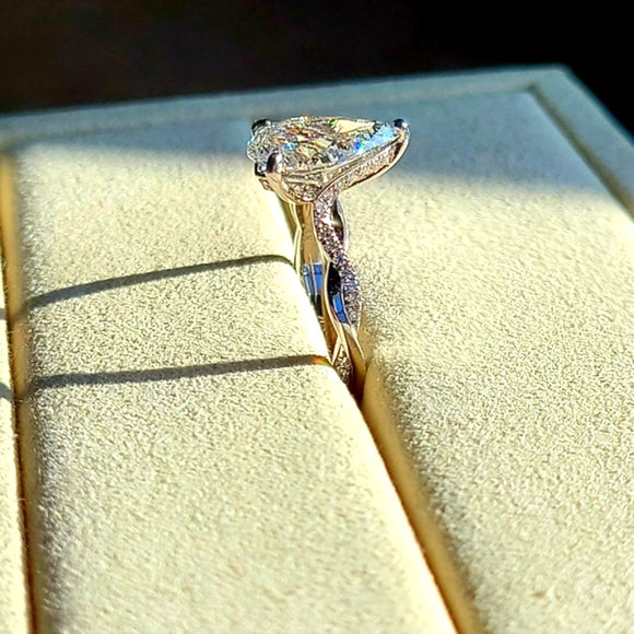 Solid 14k Gold 2.8ct (E VVS2) Lab Pear Diamond Ring with Side and Hidden Halo Lab Diamond
