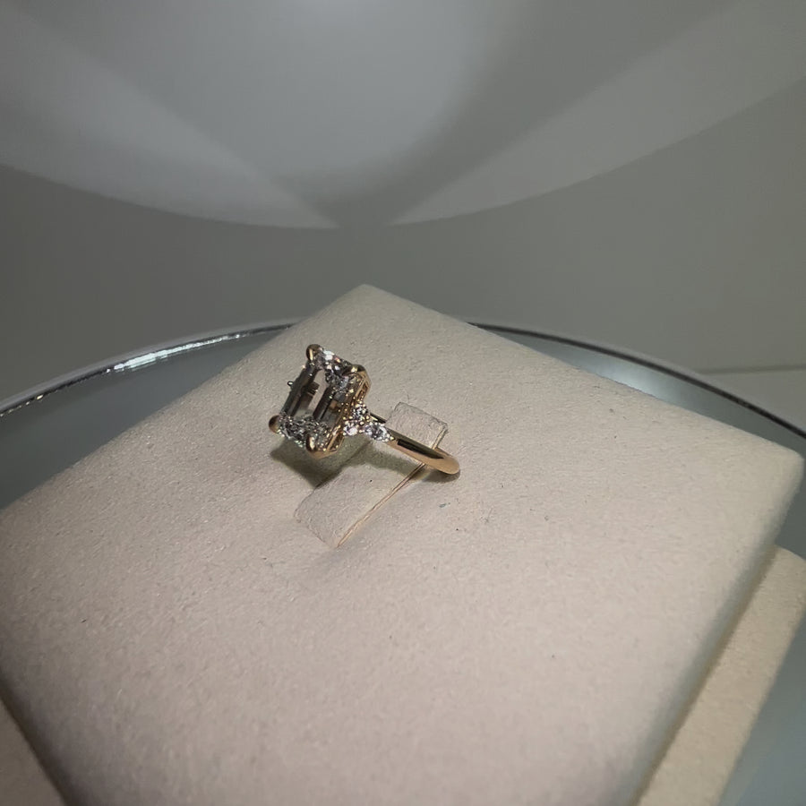 Solid 14k/18k Gold 2ct Emerald Moissanite Ring