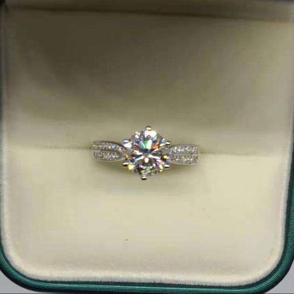 2ct Moissanite Ring (006) – Qakare