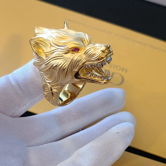 Solid 18k Gold Wolf Ring