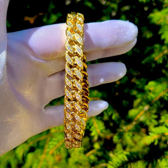 Solid 18k gold moissanite Cuban bracelet