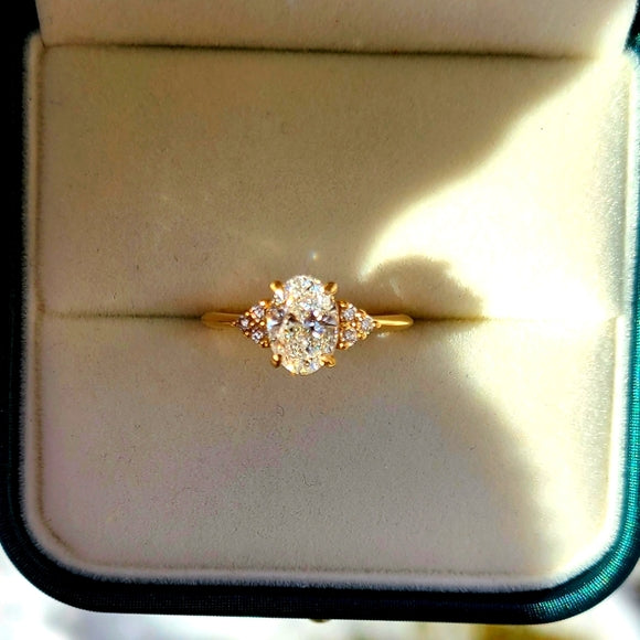 Oval 0.66 Carat Side-Stone Diamond 14K Yellow Gold Engagement Ring Gisu