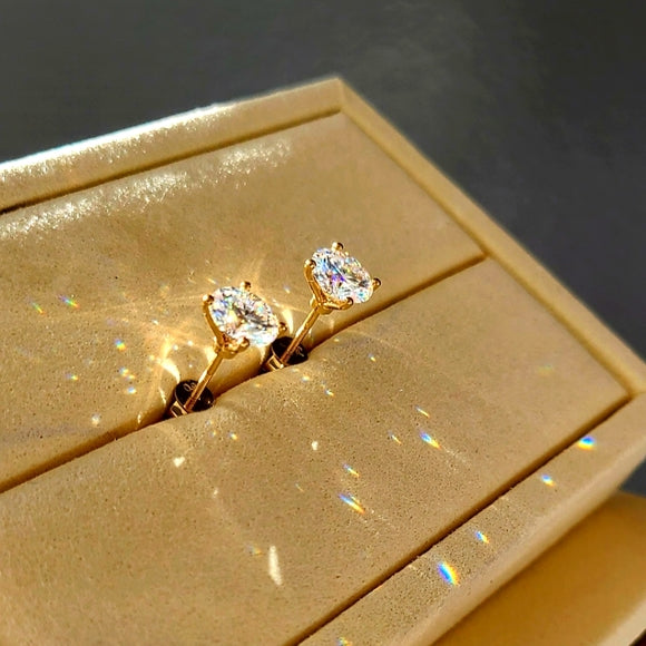 Solid 18k gold 1.5ct moissanite earrings