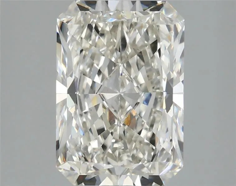 2.54ct Radiant Lab Grown Diamond (Colour H, Clarity VS1, IGI Certified)