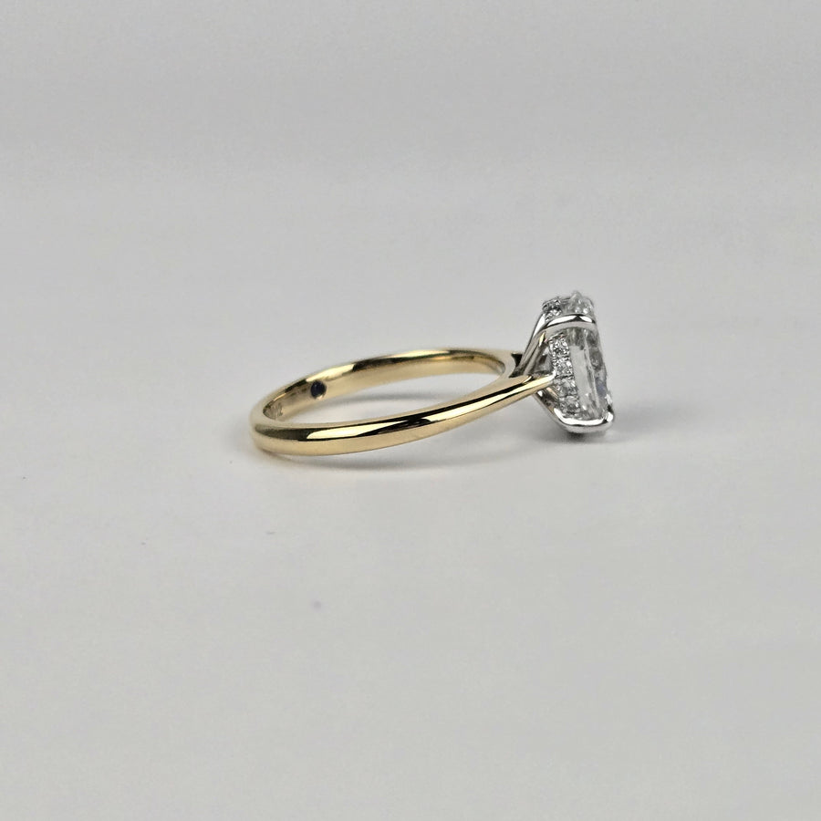 Solid 18k White and Yellow Gold 1.5ct E VVS2 Lab Oval Diamond Ring with EF VS Lab Hidden Halo, Cathedral Setting