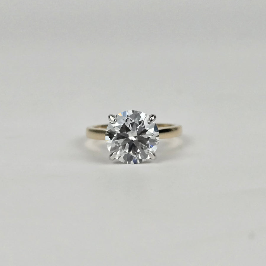 Solid 18k White and Yellow Gold 2.58ct (G VVS2) Lab Diamond Ring (RO801)