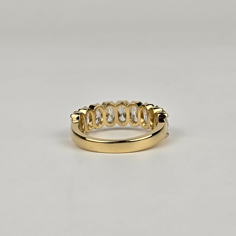 Solid 18k Gold 4ct F VS1 Lab Oval Diamond Ring and Matching Band