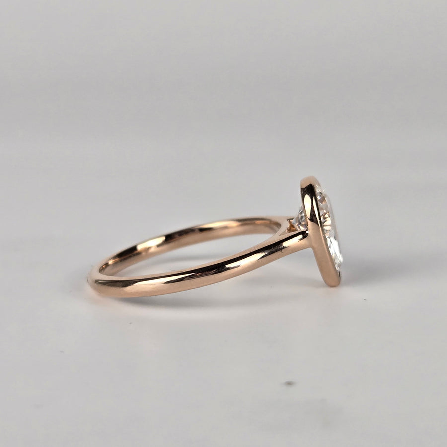 Solid 14k Gold 1.2ct E VVS2 Pear Lab Diamond Ring Bezel Setting