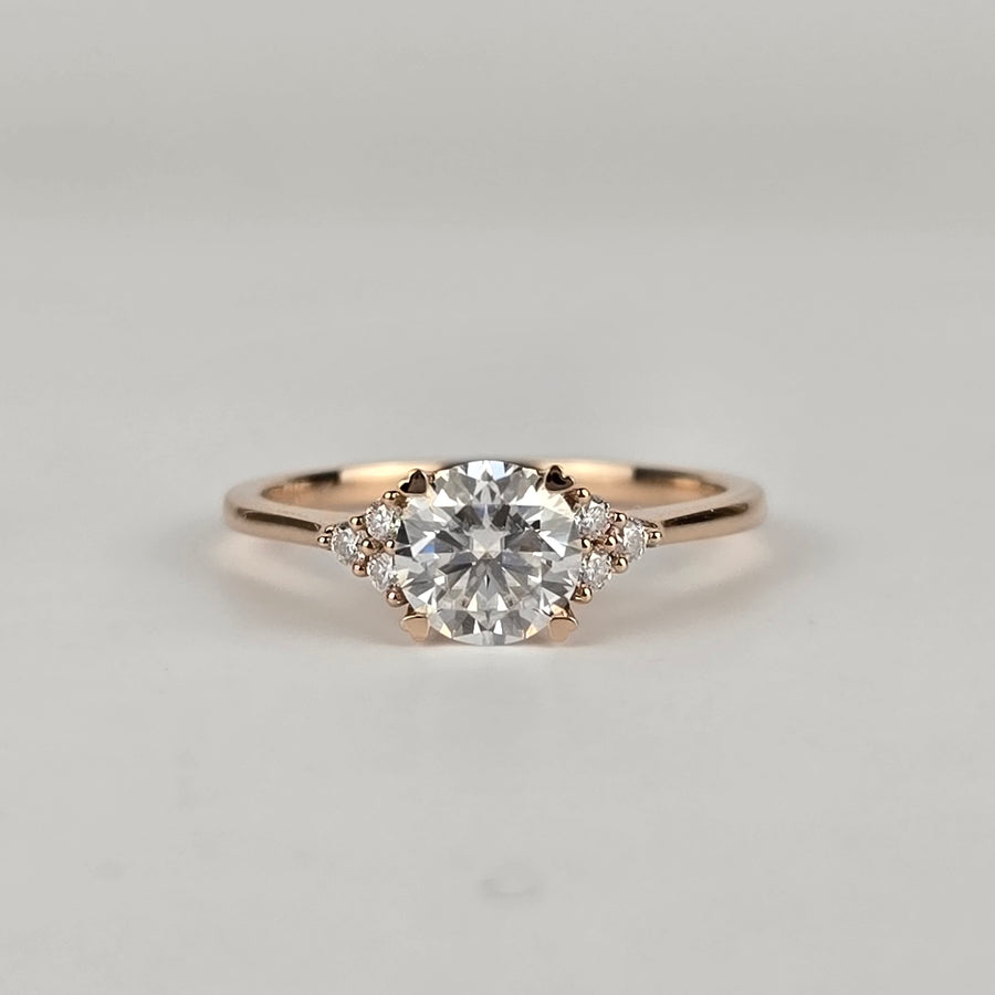 Solid 14k Gold 1ct (6.5mm) D VVS1 Round Moissanite Ring with Moissanite Side Stones(RO624)