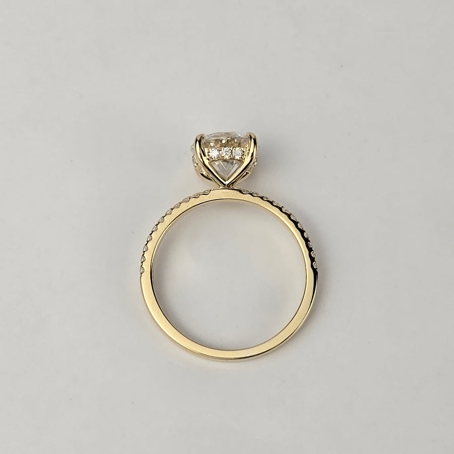Title: Solid 14k Gold 8mm D VVS1 Moissanite Engagement Ring with Moissanite Side Stones and Half Eternity Wedding Band(RO654)
