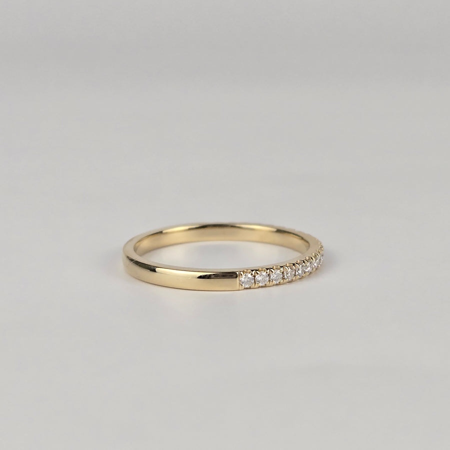 Title: Solid 14k Gold 8mm D VVS1 Moissanite Engagement Ring with Moissanite Side Stones and Half Eternity Wedding Band(RO654)