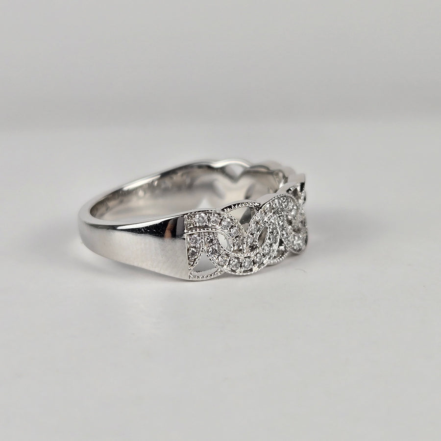Solid 14k Gold Intertwined Lab Diamond Band