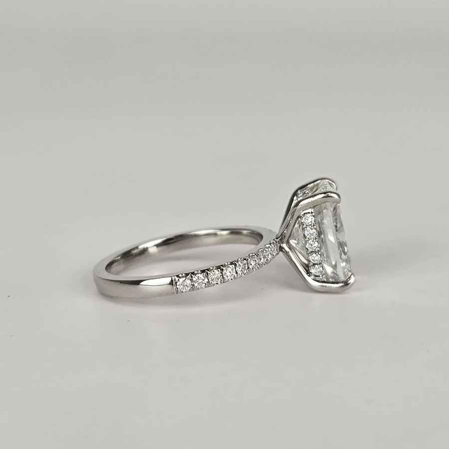 Platinum 3.5ct G VVS2 Lab Diamond Cushion Ring with Lab Diamond Side and Hidden Halo(CU812)