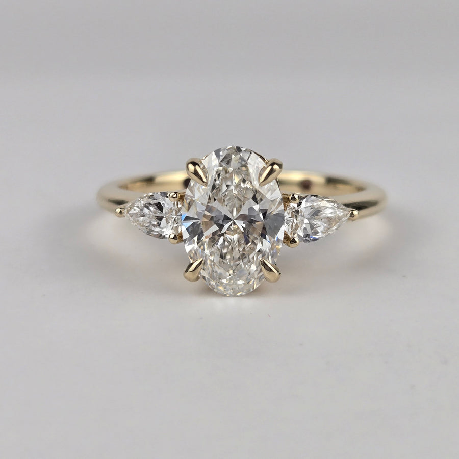 Solid 14k Gold 2.16TCW Center 1.8ct F VS1 Lab Oval Diamond Ring with Side Lab Pear Diamond(OV843)