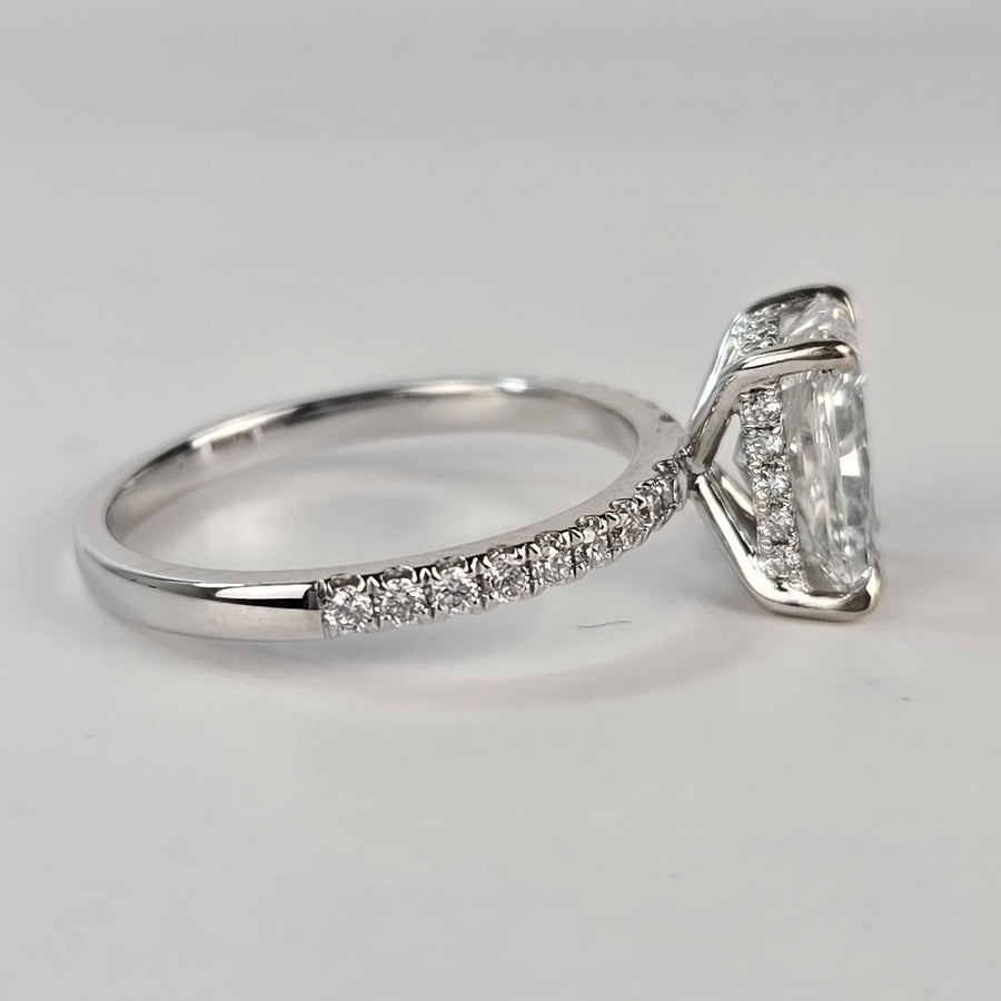 Solid 18k Gold 2.5ct (G VS1) Lab Radiant Diamond Ring with Side and Hidden Halo Lab Diamond(RD808)