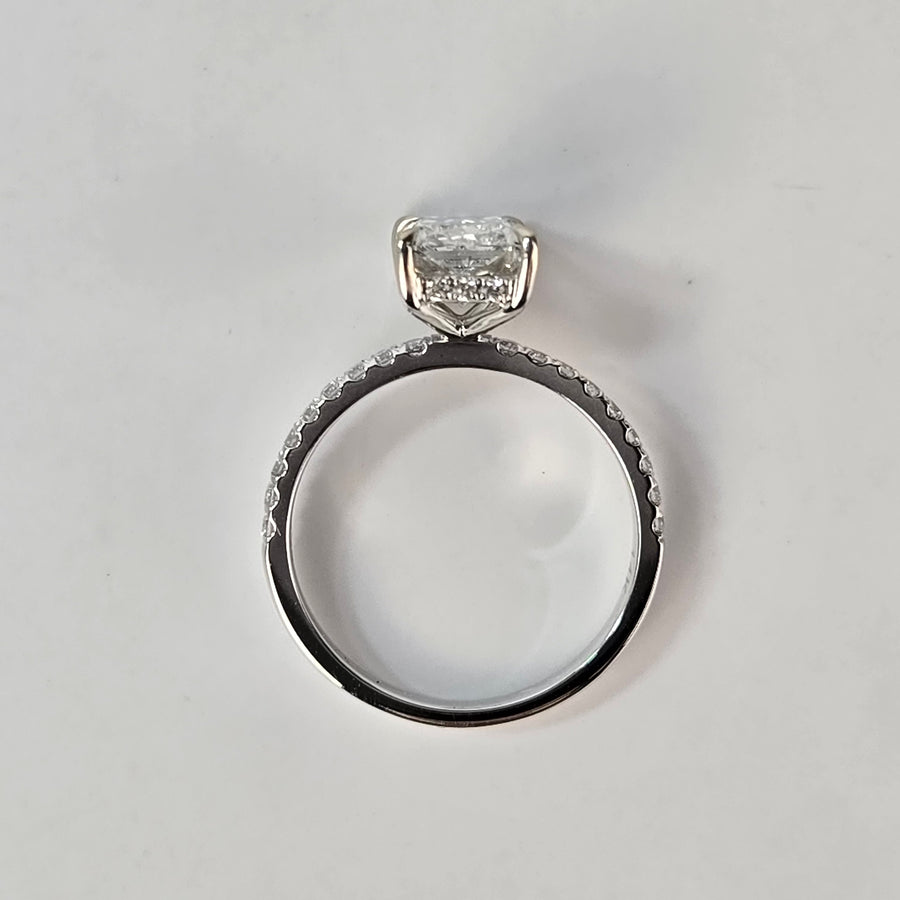 Solid 18k Gold 2.5ct (G VS1) Lab Radiant Diamond Ring with Side and Hidden Halo Lab Diamond(RD808)