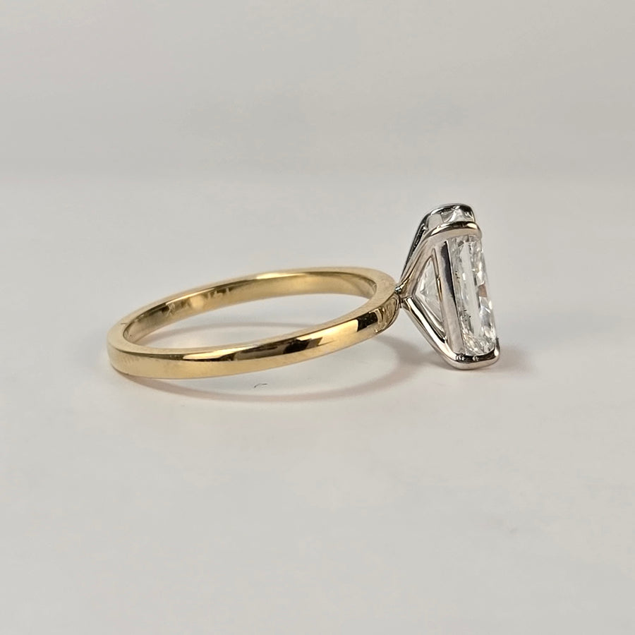 Solid 14k White and Yellow Gold 1.5ct F VS1 Lab Radiant Diamond Ring(RD826)