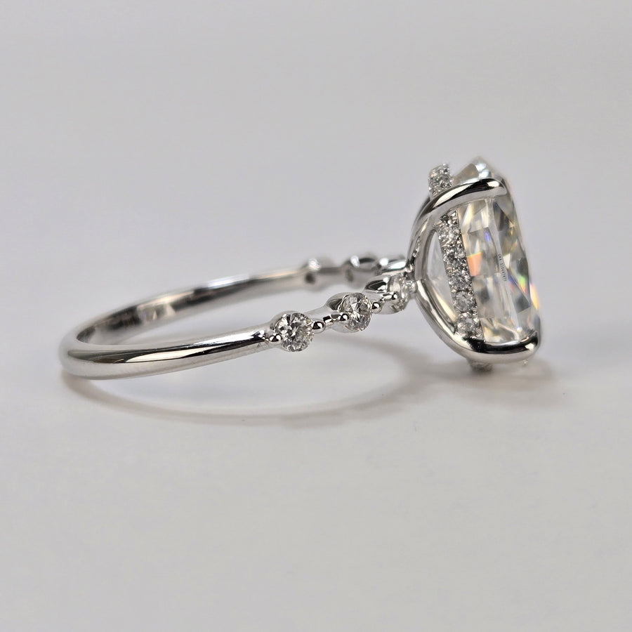 Solid 14k Gold 4.5ct Oval Moissanite Ring with Side & Hidden Halo Stones(OV616)