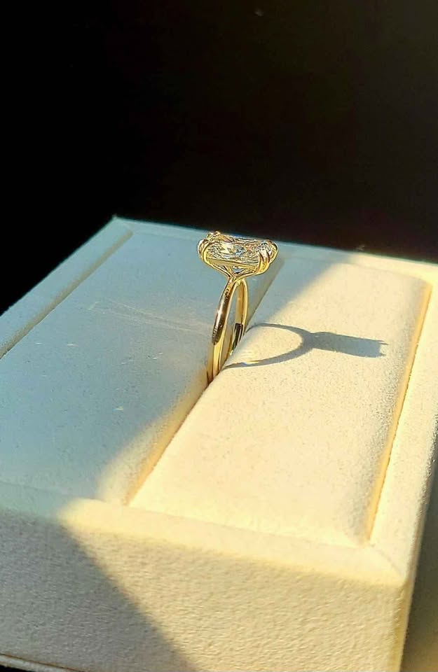 Solid 14k Gold  2.5ct E VVS2 Lab Radiant Diamond Ring