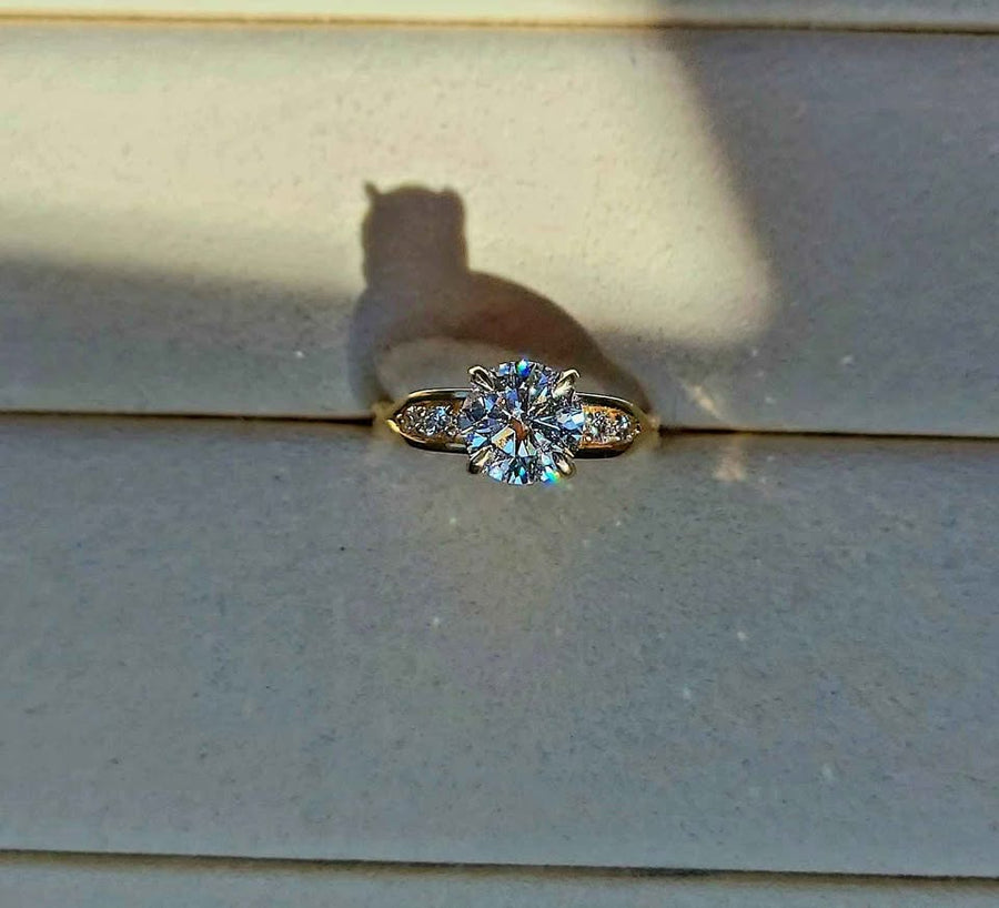 solid 18k gold 1.5ct d vvs2 lab round diamond ring with side and hidden halo lab diamond