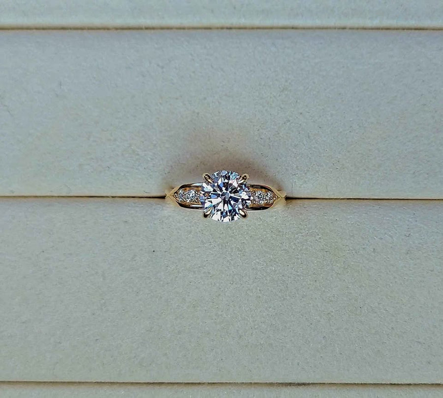 solid 18k gold 1.5ct d vvs2 lab round diamond ring with side and hidden halo lab diamond