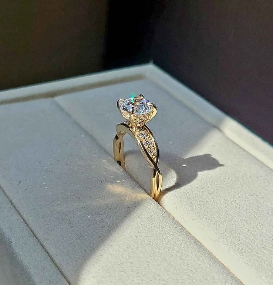 solid 18k gold 1.5ct d vvs2 lab round diamond ring with side and hidden halo lab diamond