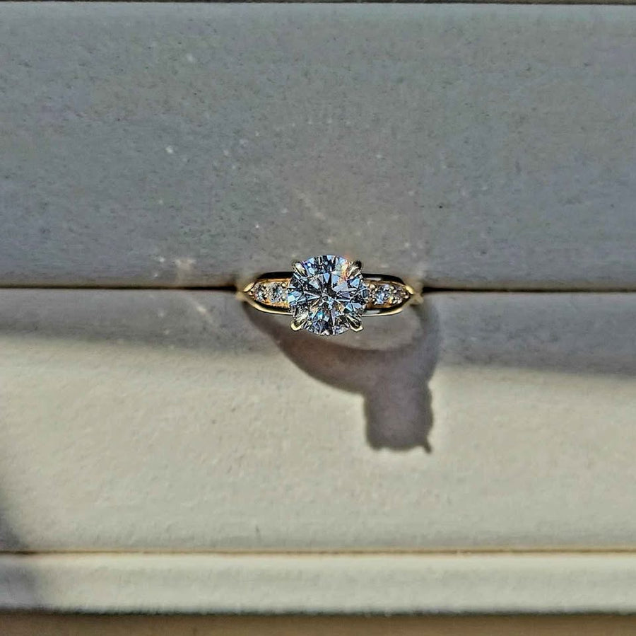 solid 18k gold 1.5ct d vvs2 lab round diamond ring with side and hidden halo lab diamond