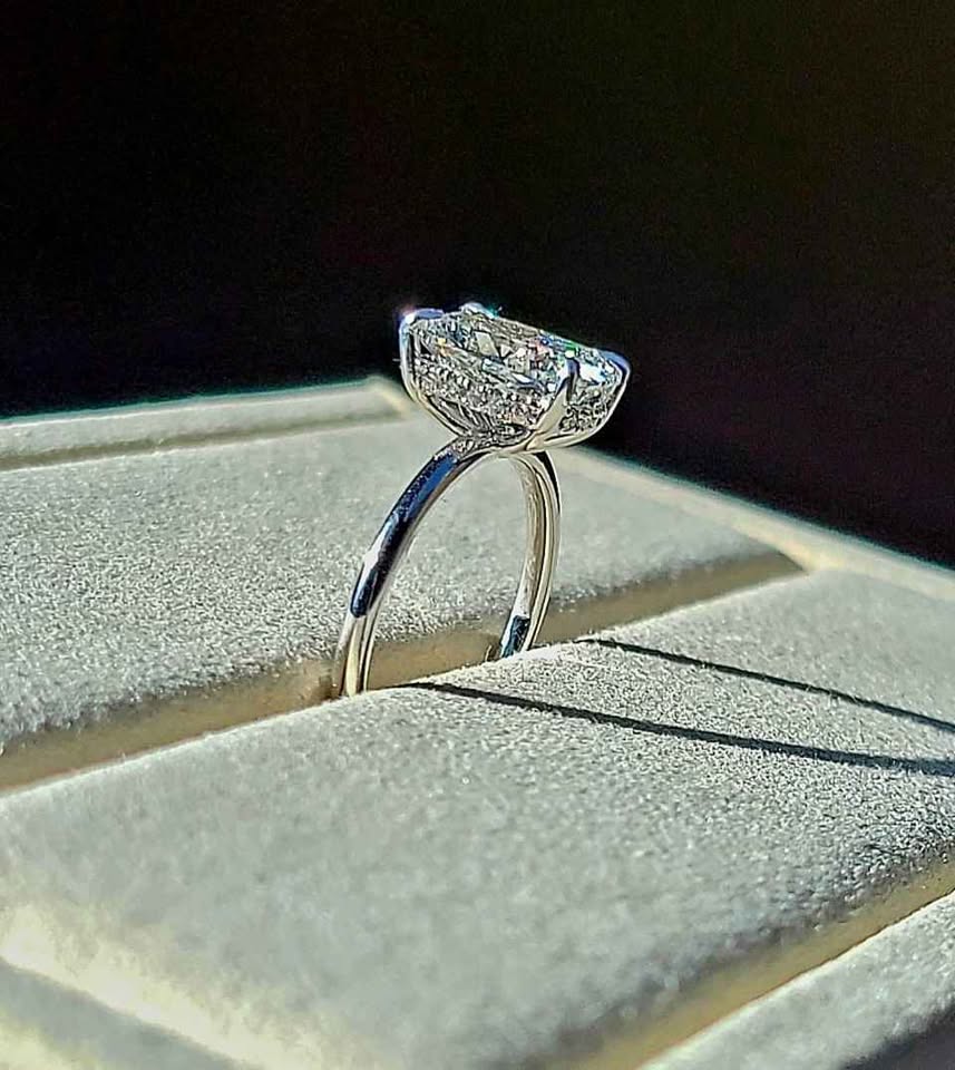 Solid 14k Gold 2.5ct E VS1 Lab Cushion Diamond Ring with Hidden Halo Lab Diamond