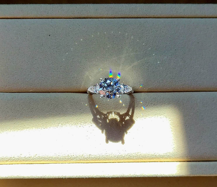 solid 14k gold 1.5ct d vvs2 lab round diamond ring with side lab pear diamond