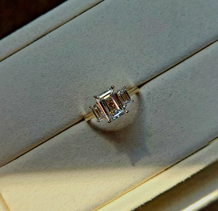 solid 14k gold 2ct f vs1 lab emerald cut diamond ring with side lab emerald cut diamond