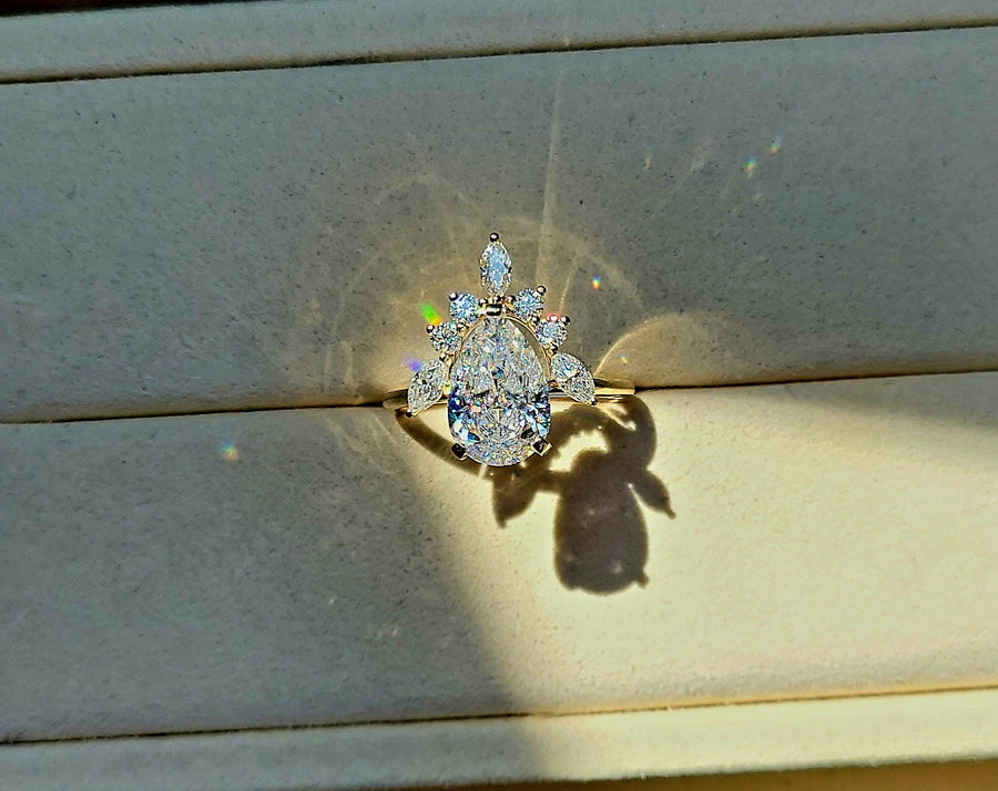 solid 14k gold 4ct 8x12mm pear moissanite ring with side moissanite