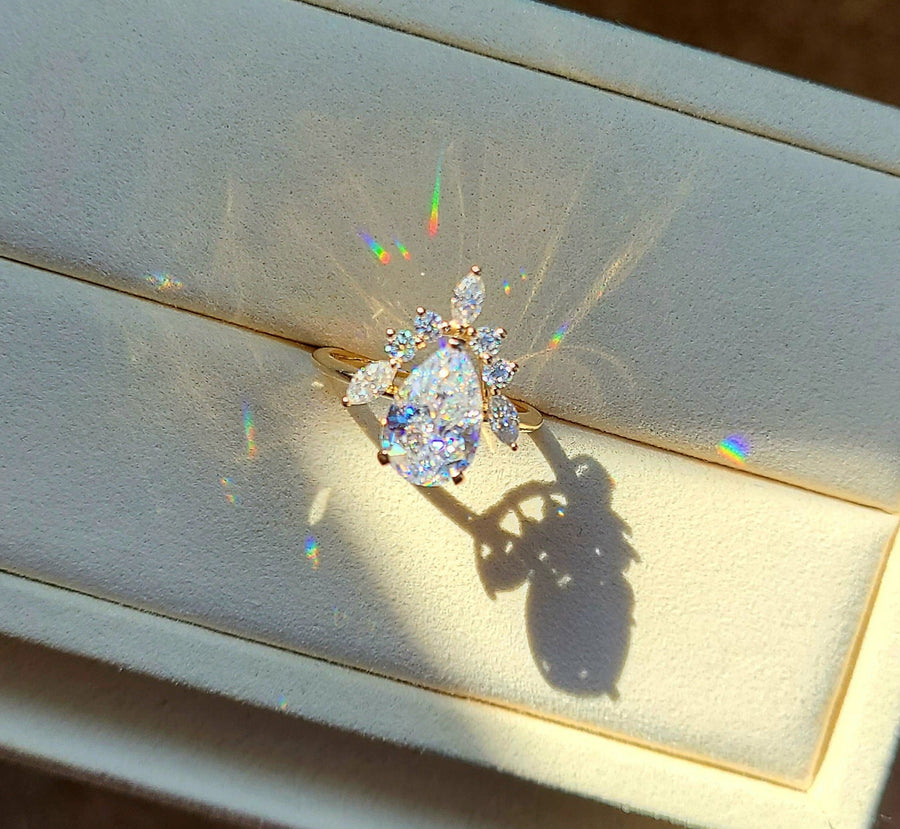 solid 14k gold 4ct 8x12mm pear moissanite ring with side moissanite