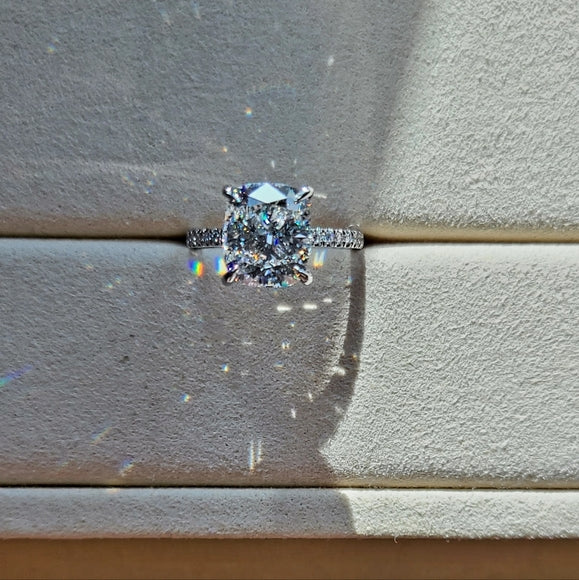 Platinum 3.3ct (G VVS2) Lab Cushion Diamond Ring with Side Lab Diamond