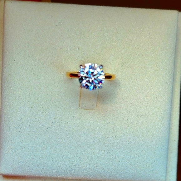 Solid 18k White and Yellow Gold 2.58ct (G VVS2) Lab Diamond Ring