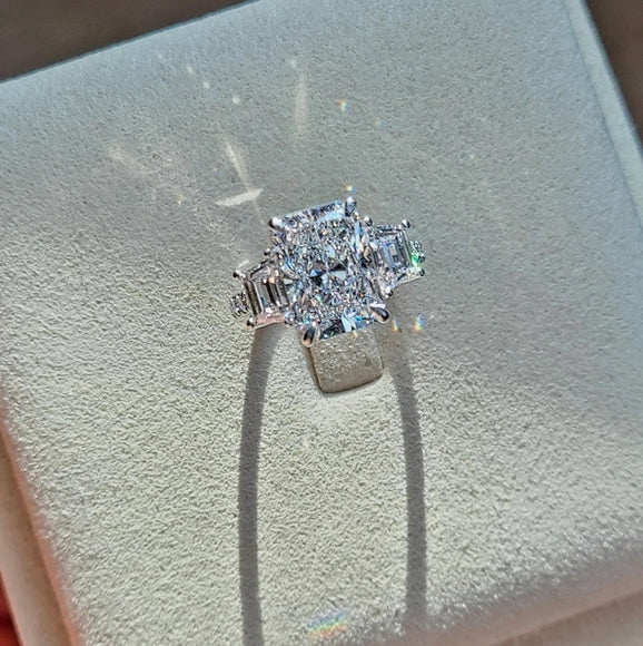 Solid 18k Gold 5.4TCW Center 4.01ct Lab Radiant Diamond Ring