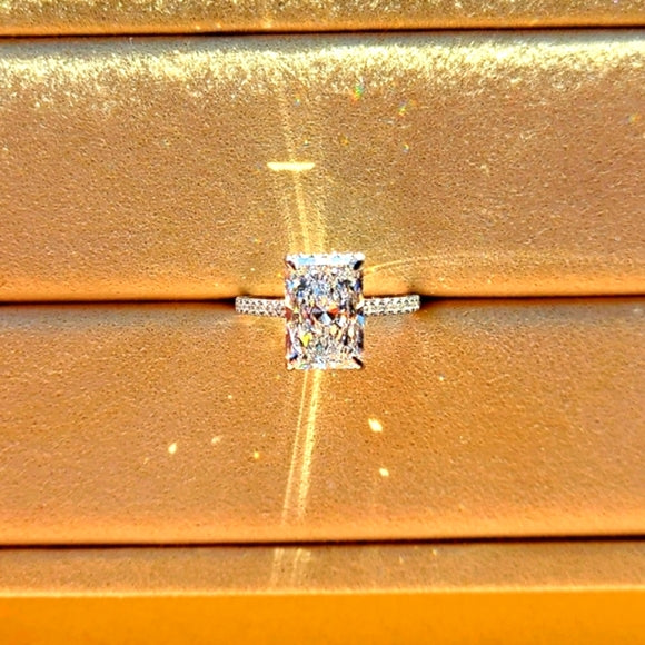Solid 18k Gold 3.8ct F VS1 Lab Radiant Diamond Ring with Side and Hidden Halo Lab Diamond