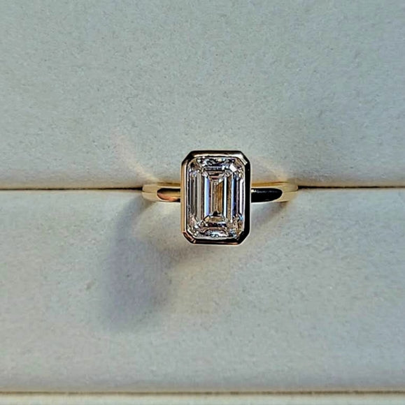 Solid 14k Gold 2.7ct F VS1 Lab Emerald Cut Diamond Ring