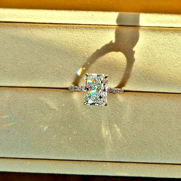 solid 18k gold 5ct f vs1 lab radiant diamond ring with side , hidden halo and prong lab diamond