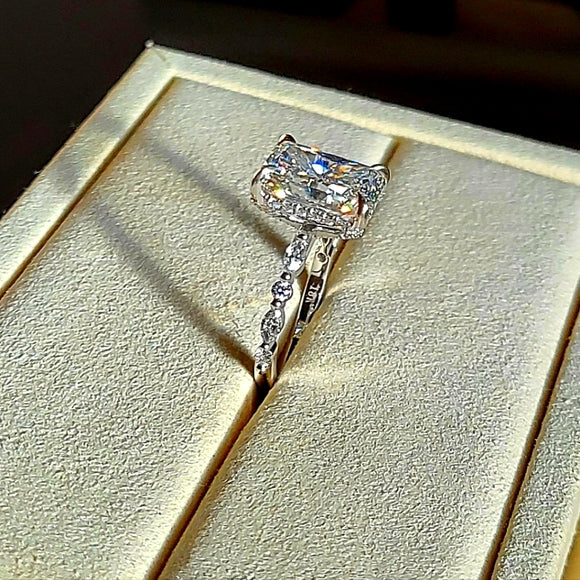 solid 18k gold 5ct f vs1 lab radiant diamond ring with side , hidden halo and prong lab diamond