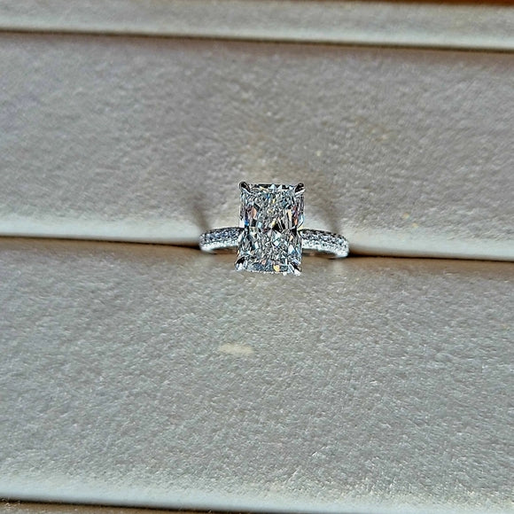 Platinum 2.7ct G VS1 Lab Radiant Diamond Ring with Side , Hidden Halo and Prong Lab Diamond