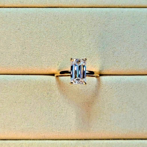 solid 14k gold 6*10mm (3ct ) emerald cut moissanite ring(EM613)