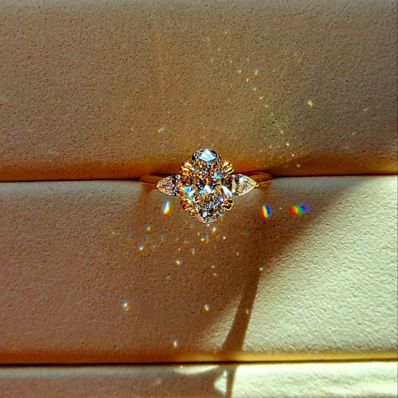 solid 14k gold 2ct f vs1 lab oval diamond ring with side lab diamond