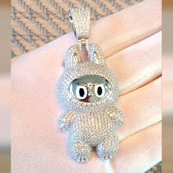 moissanite pendant in sterling silver (P002)