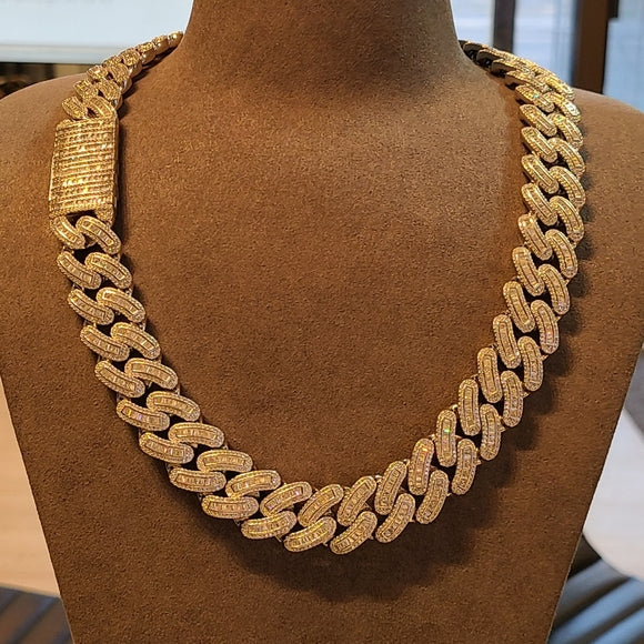 18mm round/baguette moissanite miami cuban chain