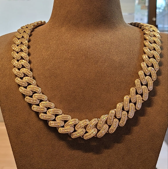 18mm round/baguette moissanite miami cuban chain