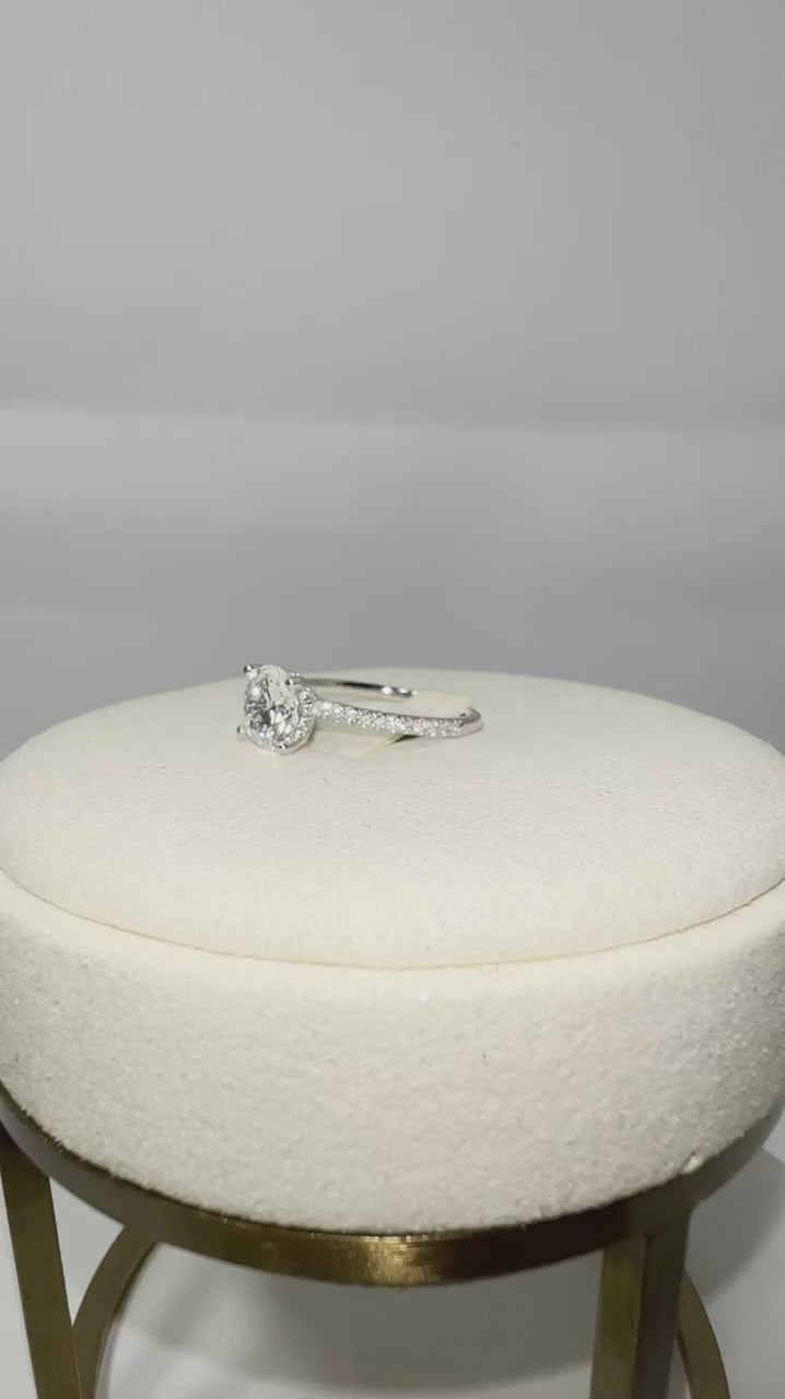 Solid 14k Gold 1.5ct (E VVS2) Lab Diamond Ring with Side Diamond