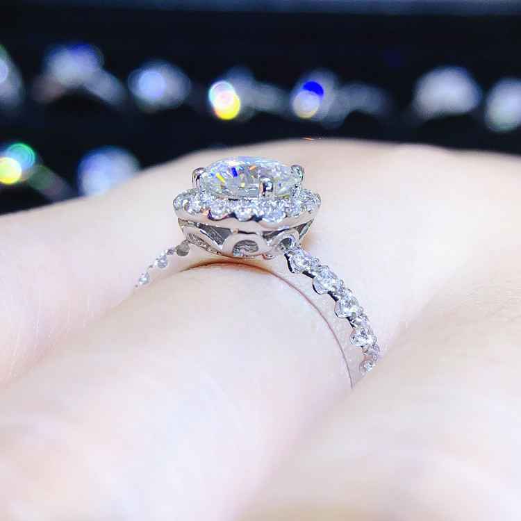 1ct Moissanite Ring with Halo (049)