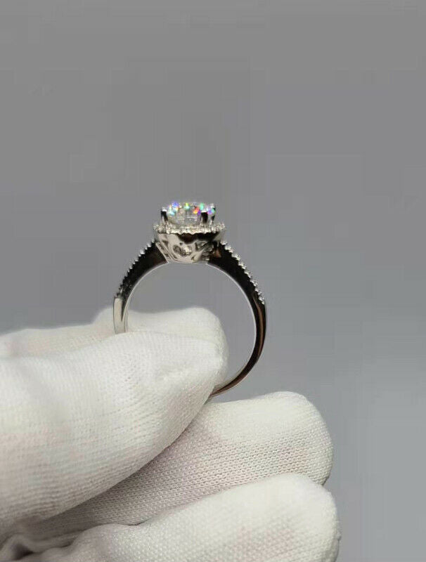 1ct Moissanite Ring with Rd. Halo(011)