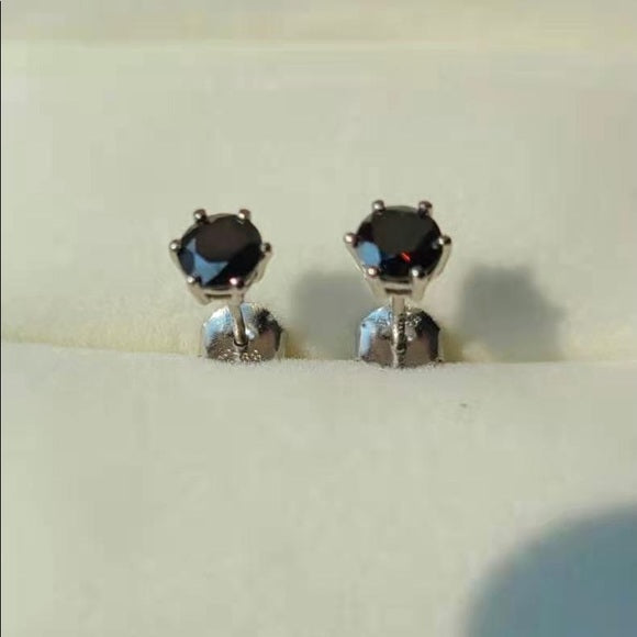 0.5ct Black Moissanite Stud Earrings