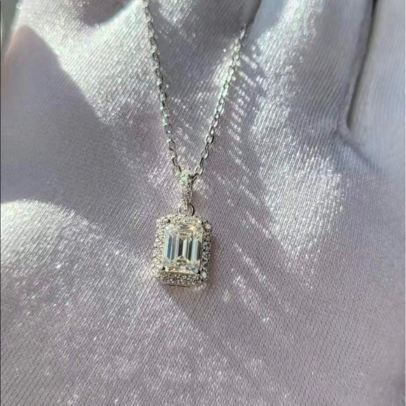 1ct Emerald Moissanite Necklace & Pendant